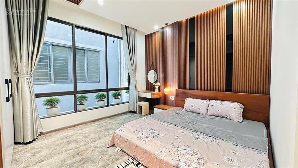 Nhà 3 tầng 3 mê mặt tiền đường 5m5 lề 3m nguyễn huy tự, vị trí nằm sát biển cách 100m.