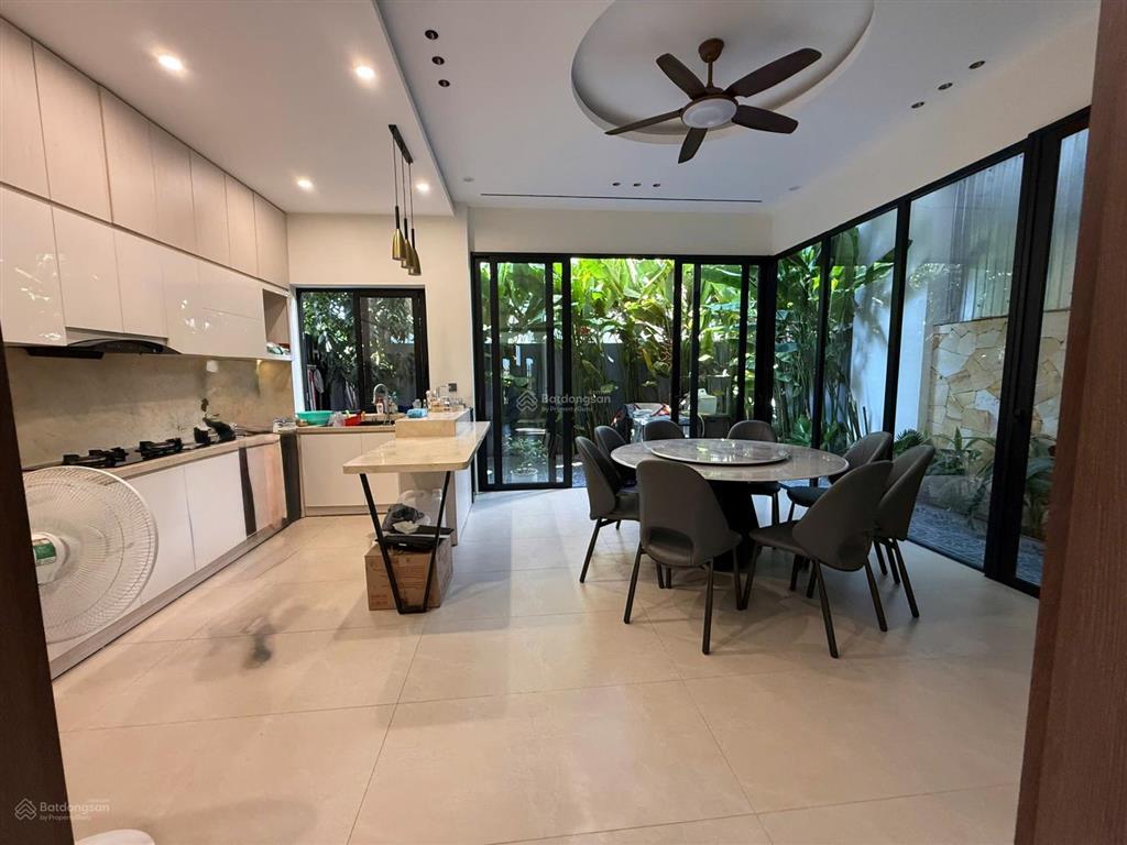 Chủ ngộp cần gả nhanh biệt thự 3 tầng hoà xuân 170m2  ngang 7.5m giá 10 tỷ tl