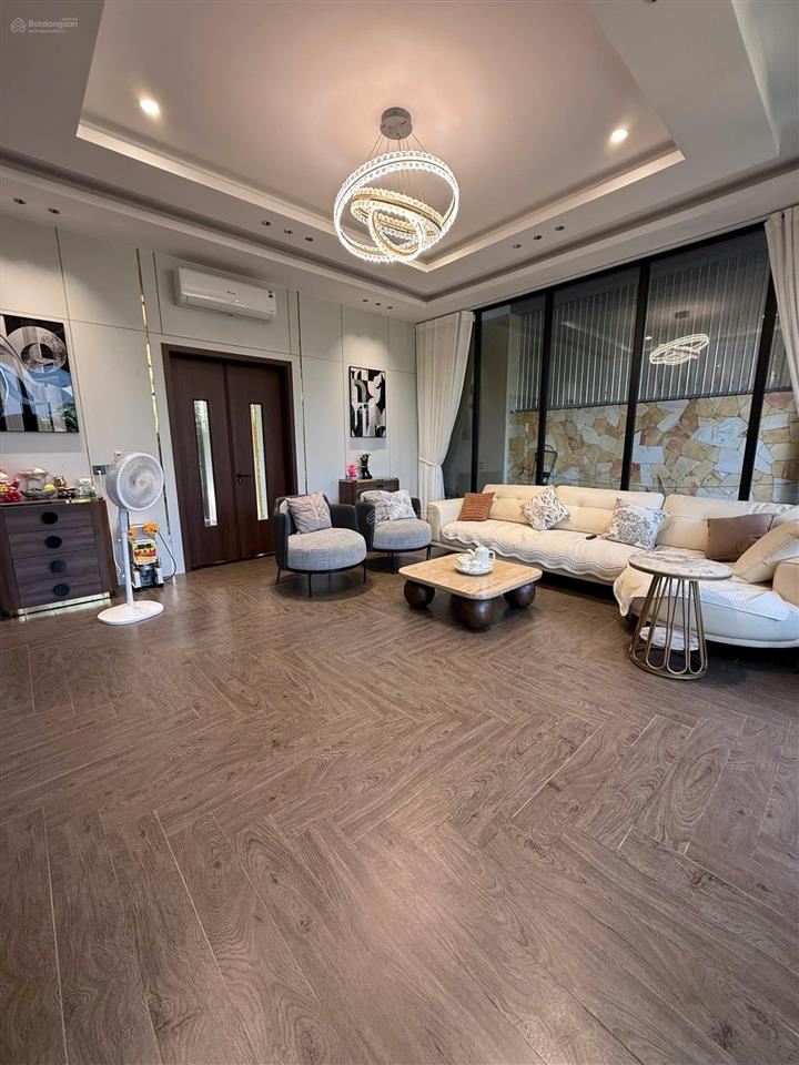 Chủ ngộp cần gả nhanh biệt thự 3 tầng hoà xuân 170m2  ngang 7.5m giá 10 tỷ tl