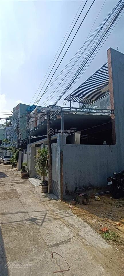 Đất kiệt 109 tô hiệu hay 23 ngô chân lưu vô cũng được. dt 110m2 ngang 5m, gả nhanh 3,x tỷ