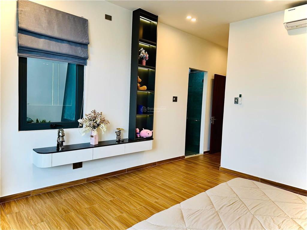 Nhà 3 tầng full nội thất mt nguyễn hữu thọ đường 33m lề 7m. dt 82,8m2 x3 tầng