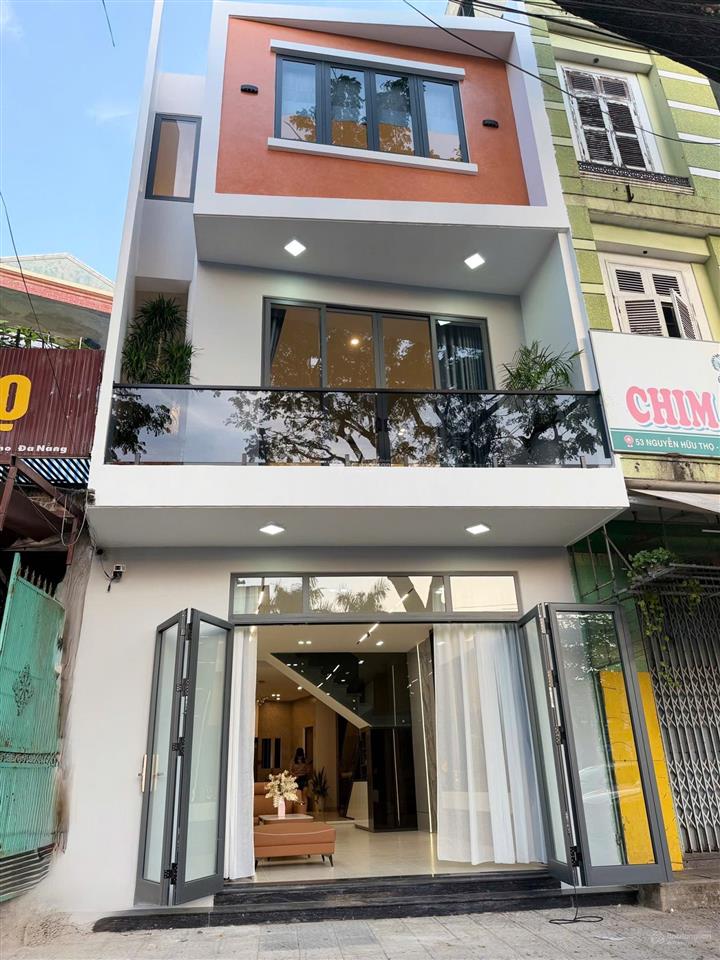 Nhà 3 tầng full nội thất mt nguyễn hữu thọ đường 33m lề 7m. dt 82,8m2 x3 tầng