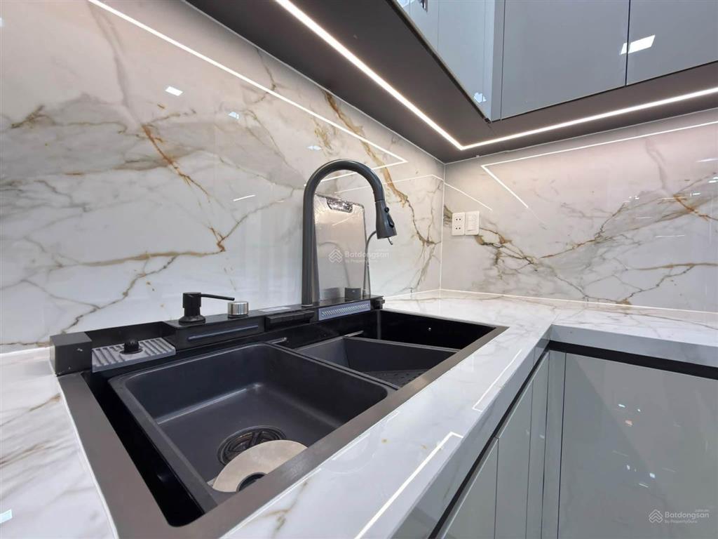 Nhà 3 tầng điện biên phủ kiệt ô tô gần đường cách đường điện biên phủ 50m, cách kiệt ô tô ch