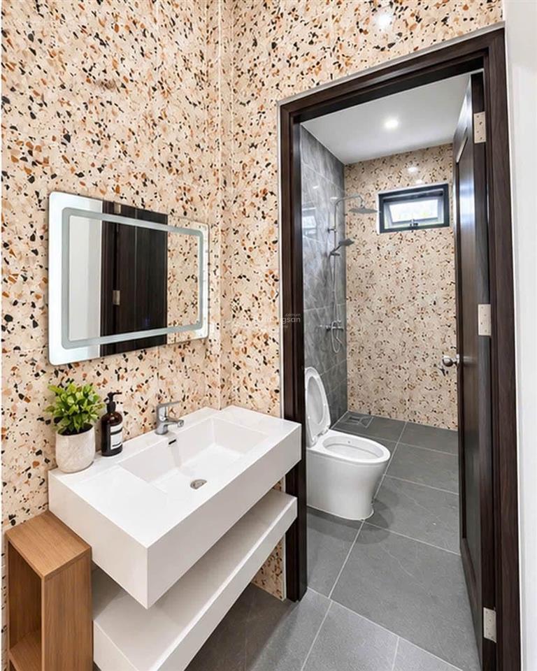 Nhà 3 tầng 2 mặt kiệt oto tôn đản. kiệt 4m thông, oto chạy, đậu đỗ  dt 90m2 ngang 9m5