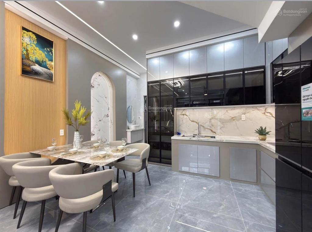 Nhà 3 tầng 3 mê vị trí sau lung mặt tiền thái thị bôi thông hà huy tập