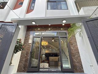 Nhà 3 tầng 3 mê vị trí sau lung mặt tiền thái thị bôi thông hà huy tập