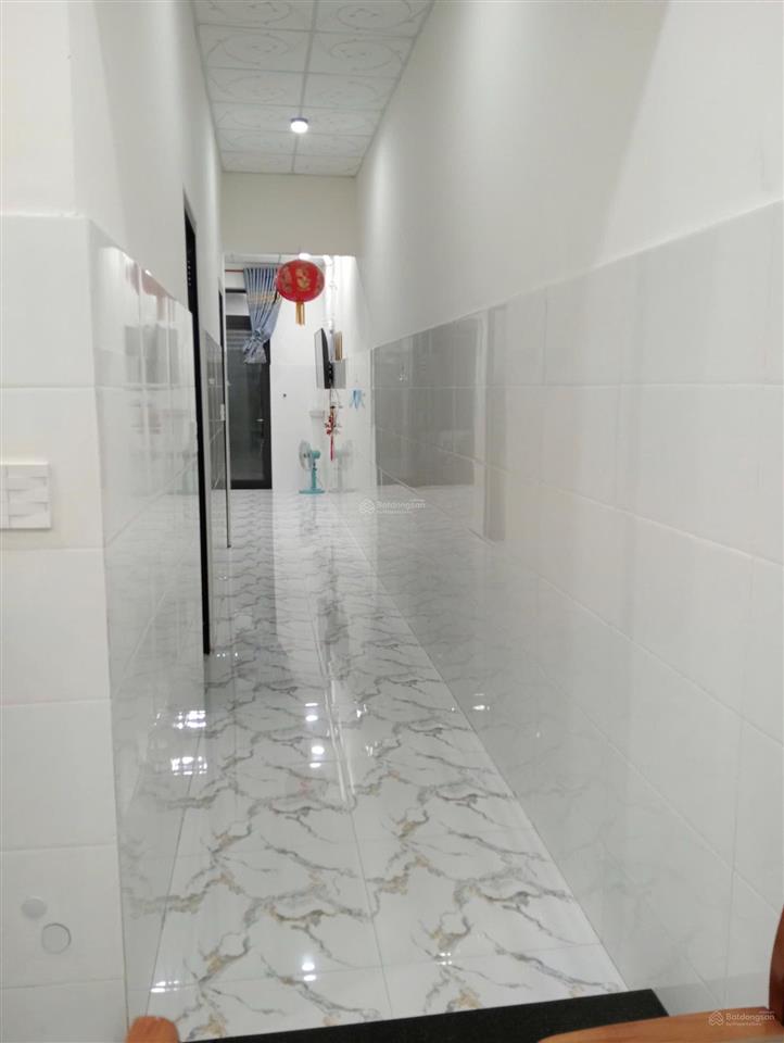 Nhà c4 kiệt nguyễn văn huề. dt 82m2 ngang 4m6, kiệt 3m. nhà 2 phòng ngủ, 1 wc, sân xe