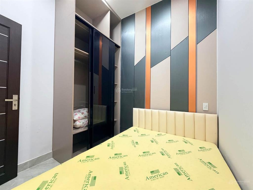 Nhà 3 tầng 3 mê đường 7m5 tô hiệu trục kinh doanh buôn bán.