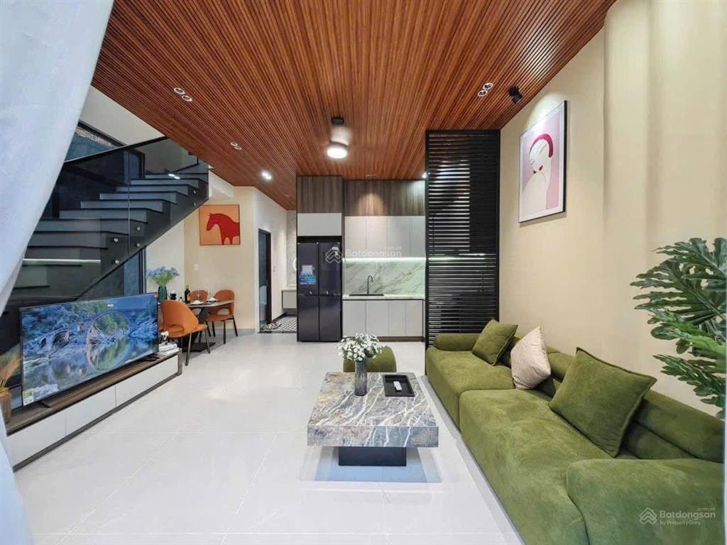 Nhà 2 tầng kiệt trần cao vân, gần biển nguyễn tất thành  dt 60m2 hướng đông bắc 3pn