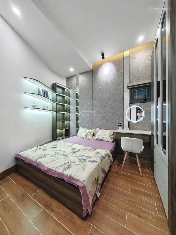 Nhà 2 tầng kiệt trần cao vân, gần biển nguyễn tất thành  dt 60m2 hướng đông bắc 3pn