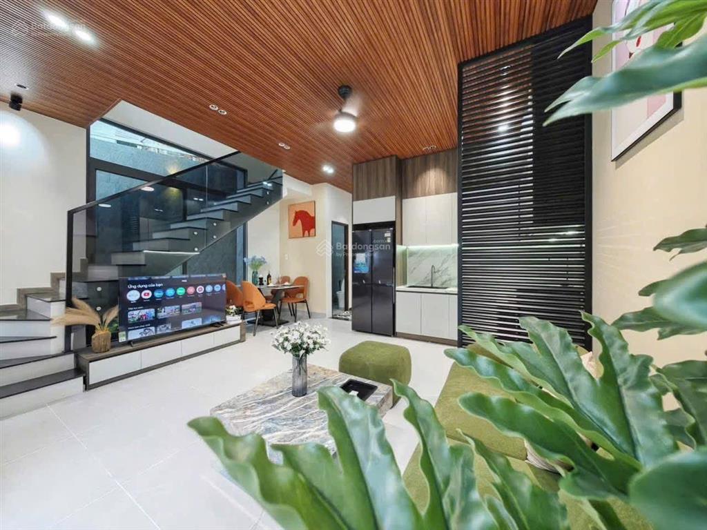 Nhà 2 tầng kiệt trần cao vân, gần biển nguyễn tất thành  dt 60m2 hướng đông bắc 3pn