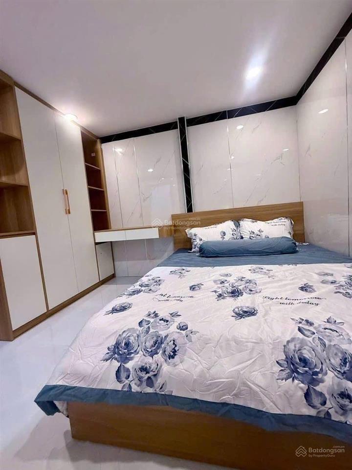Cần bán nhanh 3,8 tỷ. nhà 2 tầng kiệt nguyễn như hạnh gần ngã ba huế và bến xe đà nẵng.