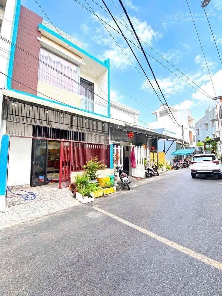 Nhà 2 tầng kiệt oto nguyễn huy tưởng..
 kiệt rộng 45m, oto có thể vô tới nhà