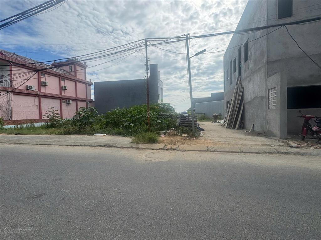Đất 2 mặt tiền đường 5m5 trinh đường, cẩm lệ. dt 77m2 ngang 4m hướng tây nam. gả nhanh 3.650 tỷ