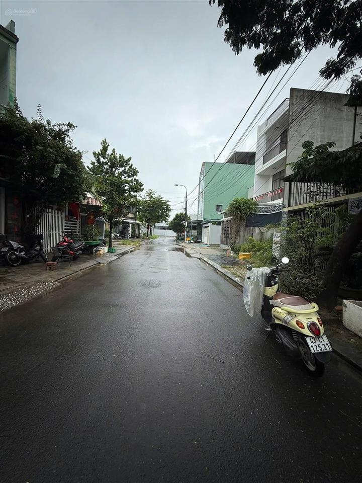 Đất mt nhơn hòa 10. sau lưng bến xe. dt 100m2 ngang 5m. gả nhanh 3.x tỷ