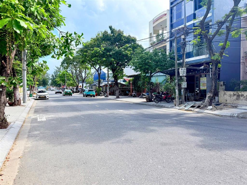 Nhà 2 tầng 2 mặt tiền đường 10m5 phan văn định, cách biển nguyễn tất thành 50m
 diện tích 130m