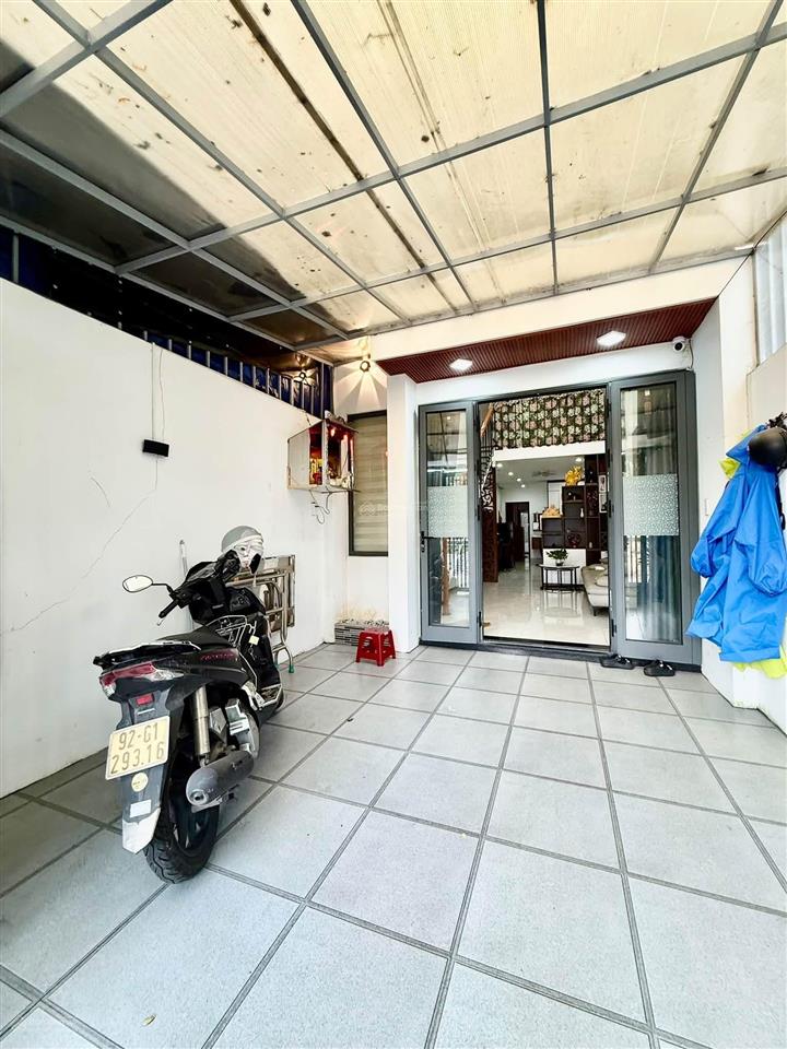 Nhà mặt tiền, giá zẻ 3.85 tỉ  nhà gác đúc đường 5m5 trường chinh. gần cầu vượt ngã 3 huế,