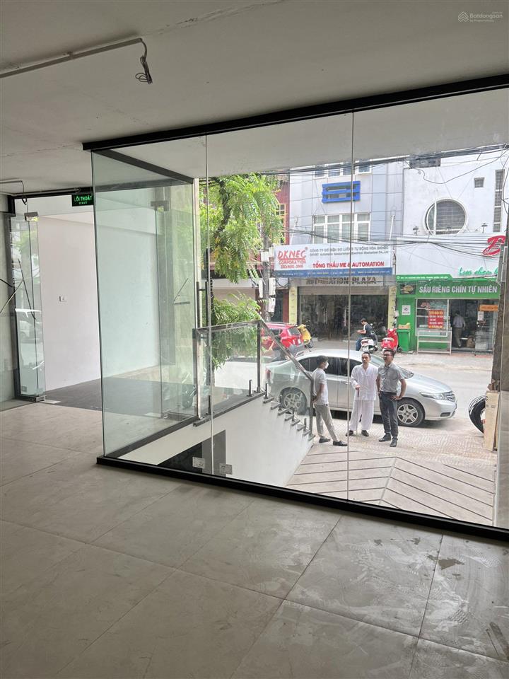 Cho thuê cửa hàng 90m2 tại hoàng văn thái, khương mai, thanh xuân, 22 triệu