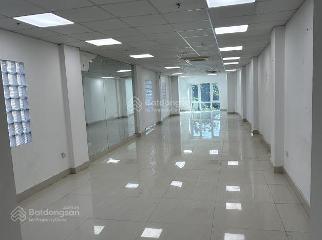 Cho thuê văn phòng 30 triệu, 150m2 tại bà triệu, hà nội