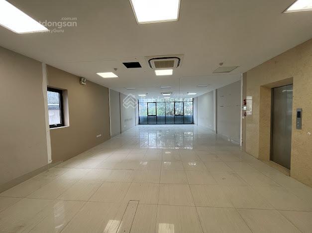 Cho thuê văn phòng 30 triệu, 150m2 tại bà triệu, hà nội