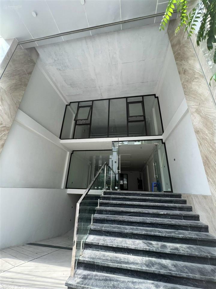 Cho thuê cửa hàng 200m2 tại hoàng văn thái, khương mai, quận thanh xuân, chỉ với 35 triệu