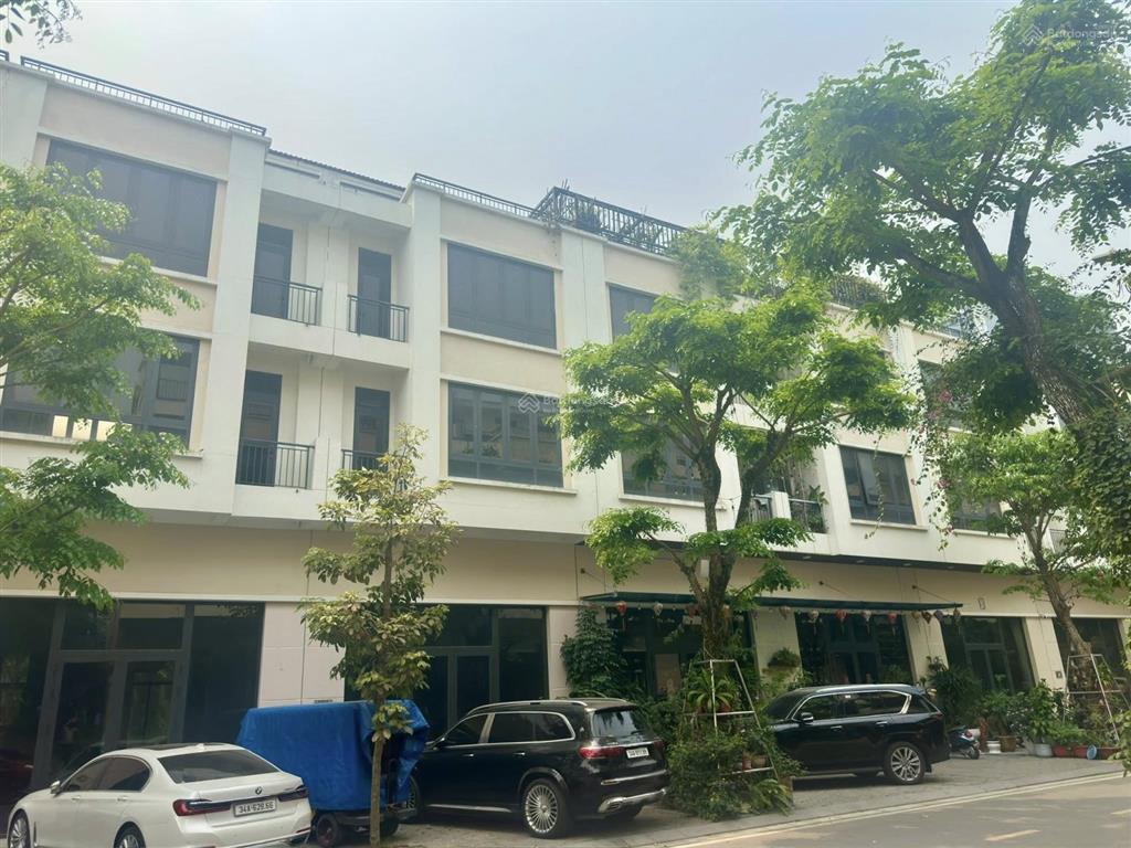 Một trong số ít căn resort dãy ven đê xuất hiện, mua 1 được 3 ở ecorivers