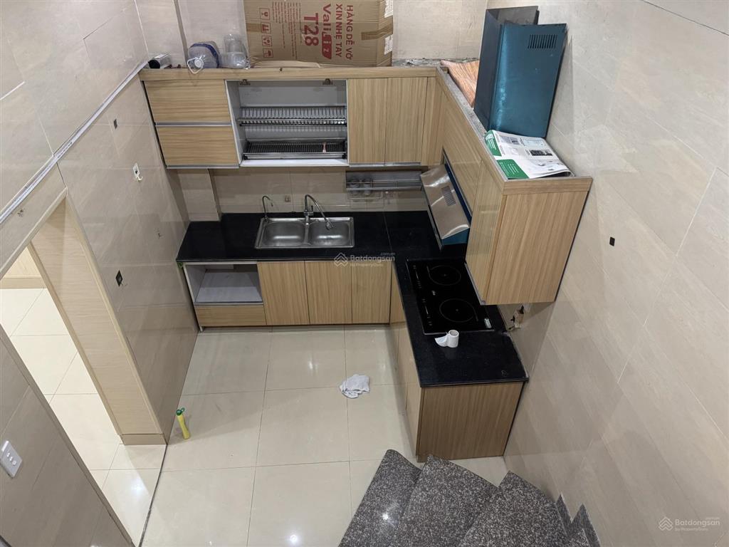 Cho thuê nhà riêng 2 tầng, trong ngõ, đường thiên lôi, gần chợ đôn, hải phòng