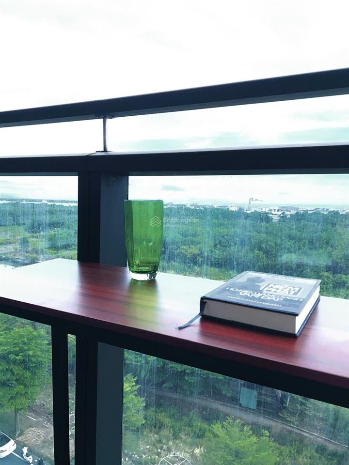 Chính chủ cho thuê cc cao cấp view sông sài gòn sang trọng, yên tĩnh, vào ở ngay, đang miễn phí ql