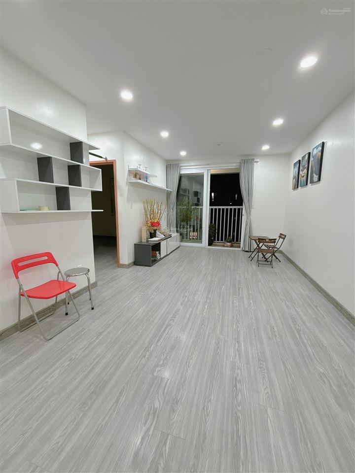 Chính chủ cần chuyển nhượng căn góc 2pn, 2 ban công, đã sổ tại chung cư tara khu trung tâm quận 8
