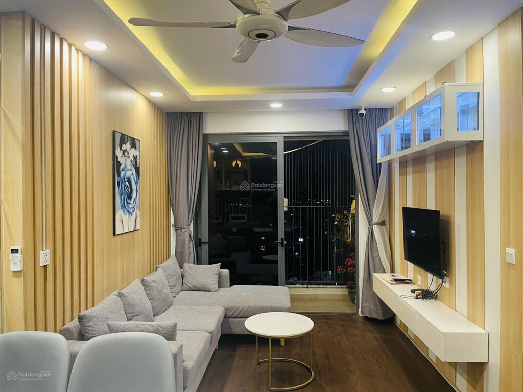 Chính chủ cho thuê căn hộ cao cấp pega 1, quận 8  có nội thất view pháo hoa  nhận nhà ở liền