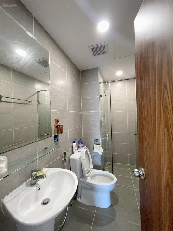 Bán căn hộ cao cấp pegasuite 1  đã có sổ, nh hỗ trợ vay 80%  nhà mới vừa sơn sửa, lót full sàn gỗ
