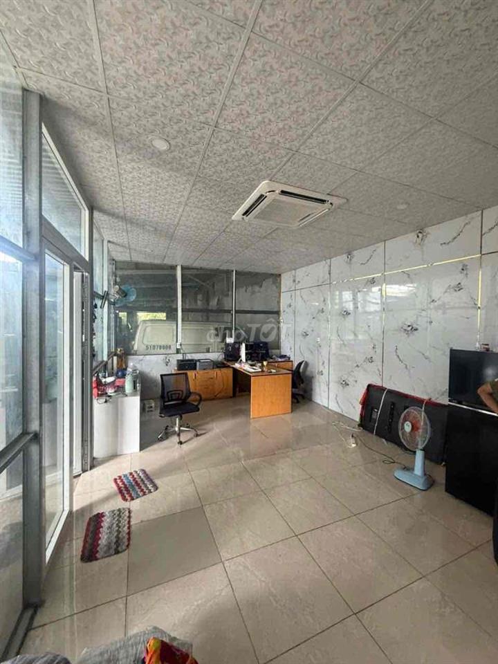 Cho thuê Mặt tiền Kho cạnh trạm sạc Vinfash