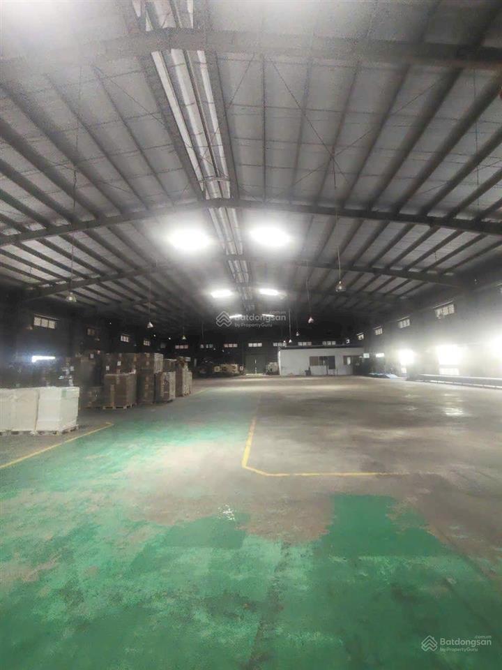 Cho thuê xưởng kv 5000m2 xd 2800m2 giá 170tr kcn tân phú trung
