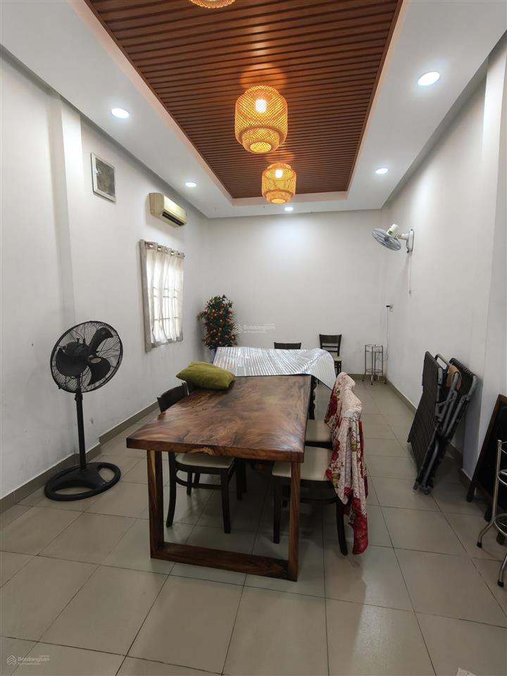 Cho thuê mb diện tích 2000m2 giá 25tr võ thị sáu hóc môn