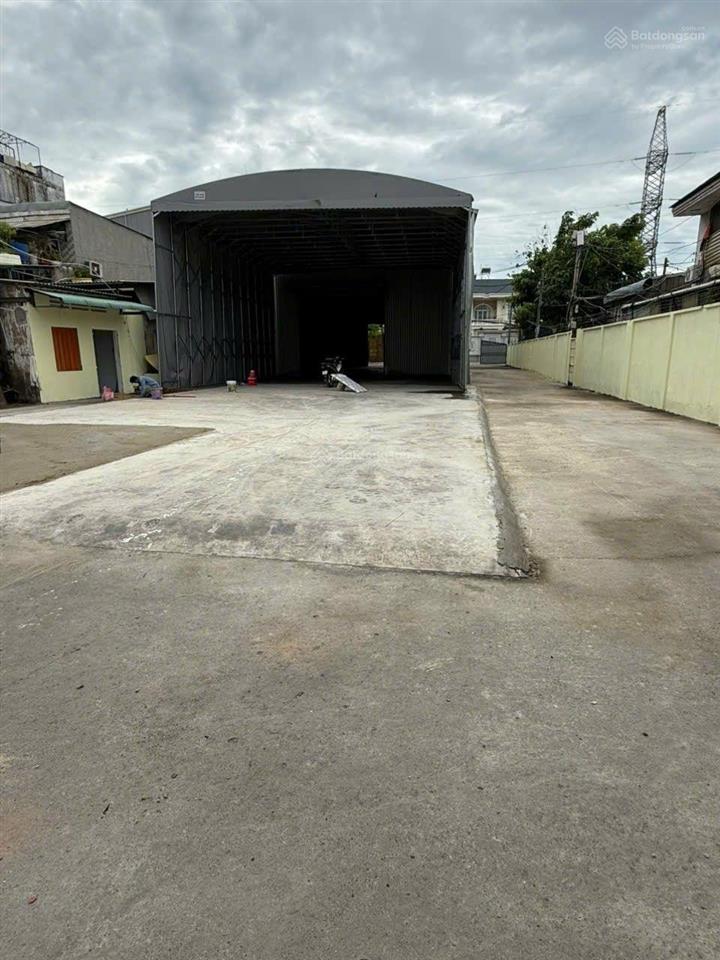 Cho thuê xưởng kv 2000m2, xd 1000m2, giá 130tr, trung mỹ tây, gần an sương