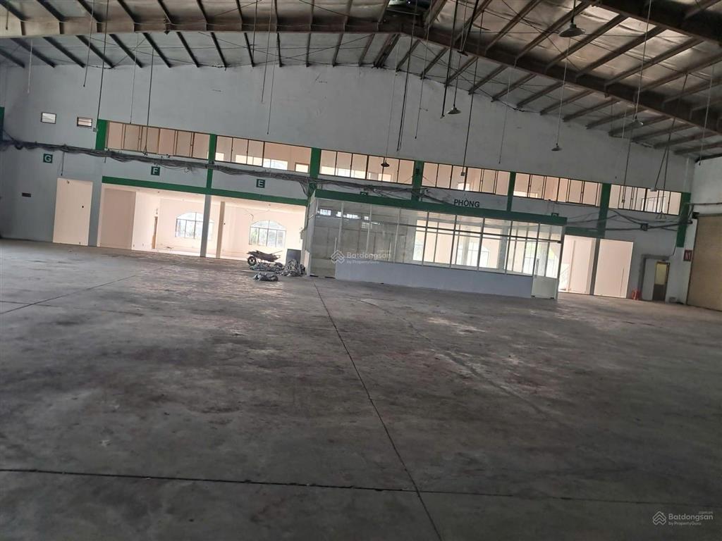 Cho thuê xưởng gần kcn tân phú trung diện tích 5500m2 giá 450tr