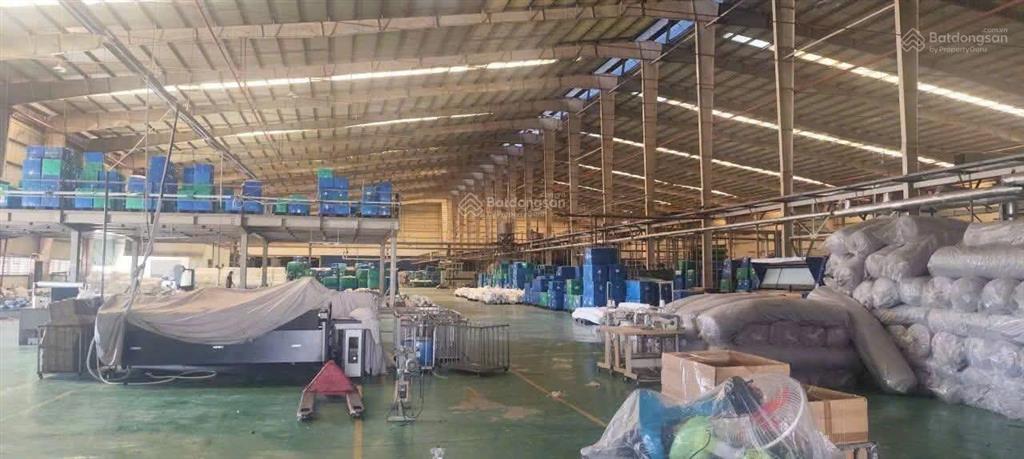 Cho thuê xưởng tổng diện tích 36.000m2 xd 22.000m2, giá 104.280đ/m2 thương lượng kcn tây ninh