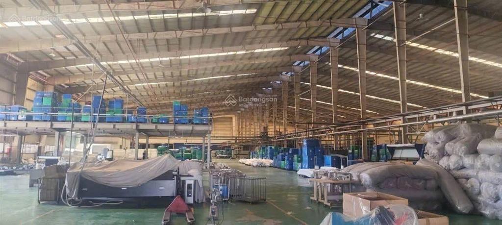 Cho thuê xưởng tổng diện tích 36.000m2 xd 22.000m2, giá 104.280đ/m2 thương lượng kcn tây ninh