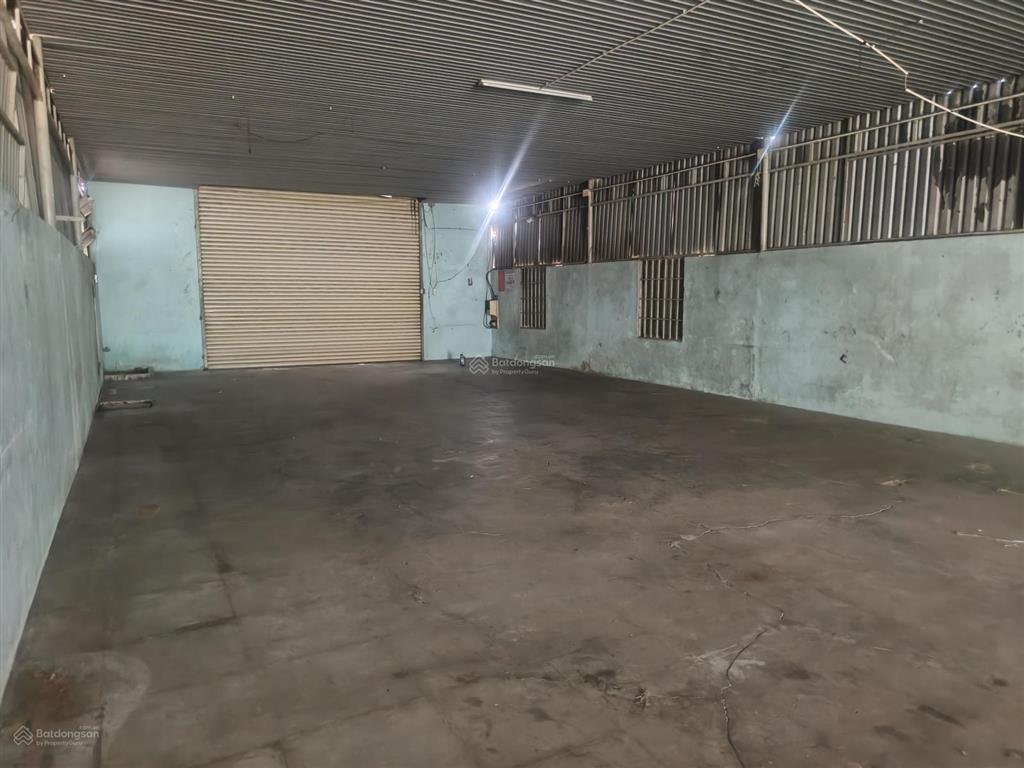 Cho thuê xưởng diện tích 350m2 giá 18tr dương công khi tân hiệp