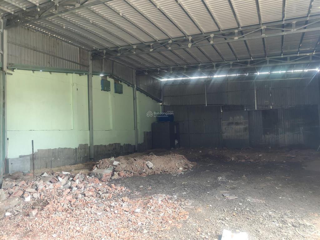Cho thuê xưởng diện tích 460m2 giá 25tr dương công khi tân hiệp