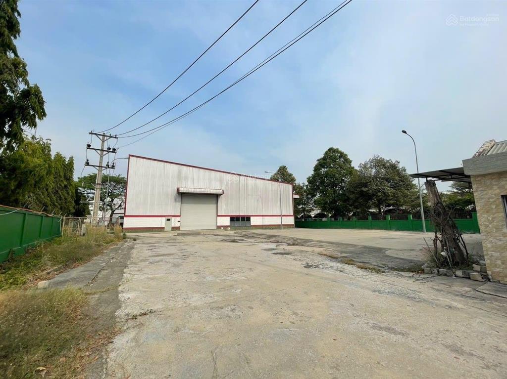 Cho thuê xuởng diện tích 3677m2 giá 90.720đ/m2 kcn bến lức long an