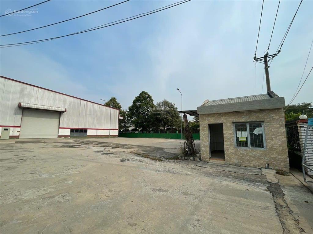 Cho thuê xuởng diện tích 3677m2 giá 90.720đ/m2 kcn bến lức long an
