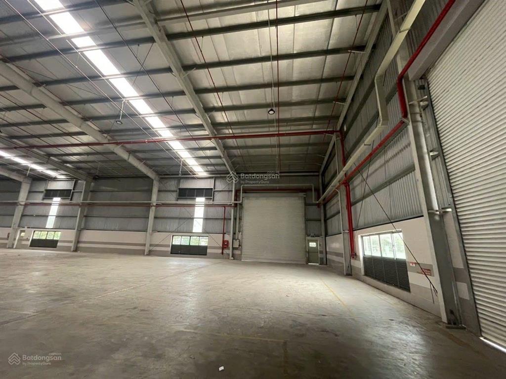 Cho thuê xuởng diện tích 3677m2 giá 90.720đ/m2 kcn bến lức long an