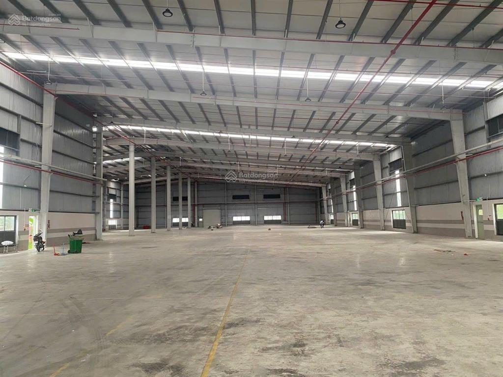 Cho thuê xuởng diện tích 3677m2 giá 90.720đ/m2 kcn bến lức long an