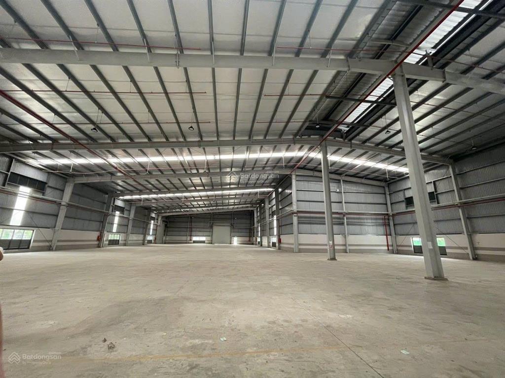 Cho thuê xuởng diện tích 3677m2 giá 90.720đ/m2 kcn bến lức long an