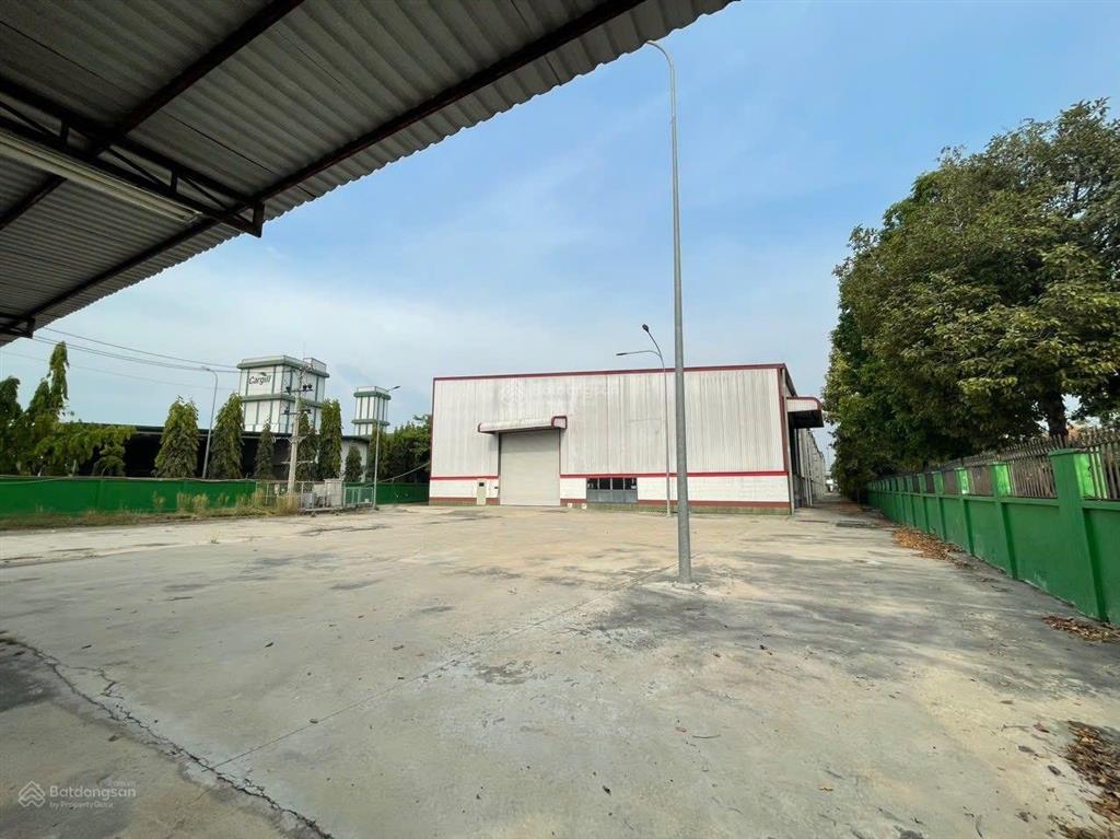 Cho thuê xuởng diện tích 3677m2 giá 90.720đ/m2 kcn bến lức long an