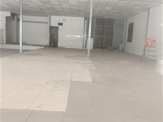 Cho thuê mặt bằng kinh doanh góc 2 mặt tiền diện tích 14x25m (350m2) giá 30tr gần chợ hóc môn