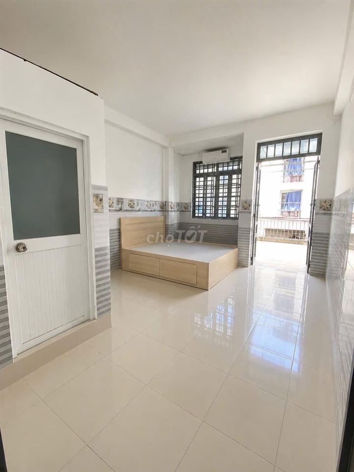 STUDIO FULL NỘI THẤT, CÓ BANCOL RỘNG, DT 20M2, NỘI THẤT MỚI 100% 