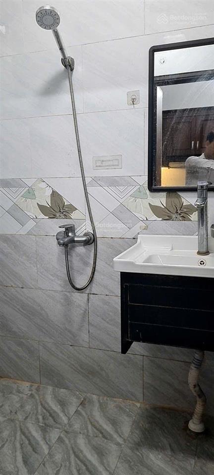 Chính chủ cho thuê ccmn(q.thanh xuân) khép kín, full đồ, thang máy tặng 1 tháng an cư cả năm