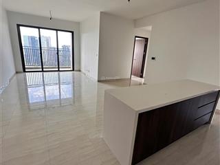 Căn hộ 2pn nội thất cơ bản infiniti q7 giá thuê 20tr, view hồ bơi resort, miễn 6 tháng phí quản lý